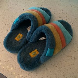 UGG fluff yeah slides